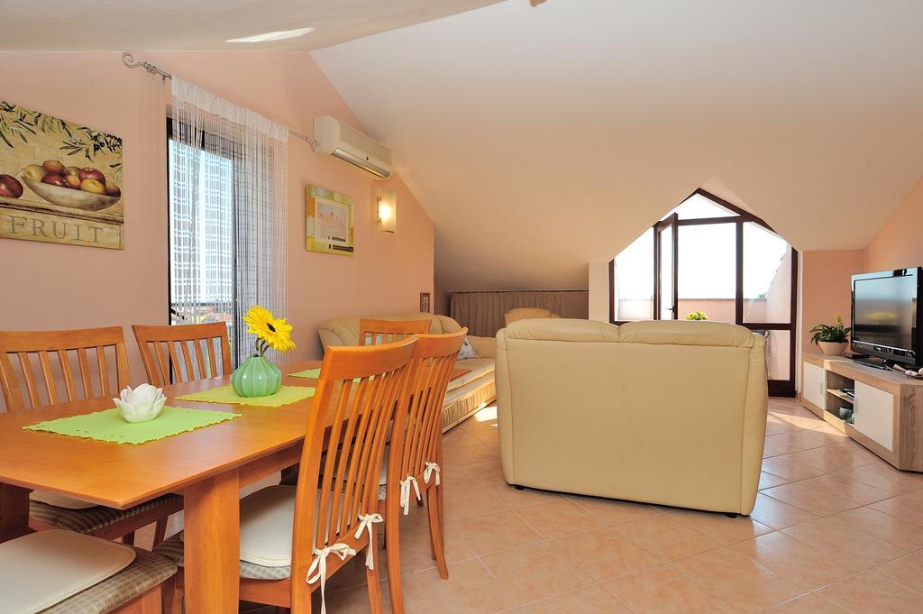 Apartment Lavandula 扎达尔 外观 照片
